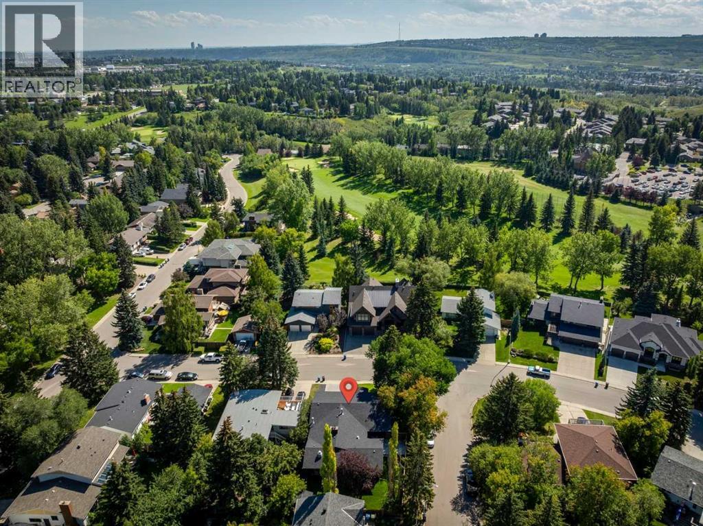 Single Family House Bi-level for Sale in  Varsity Estates Road NW Varsity Calgary 
