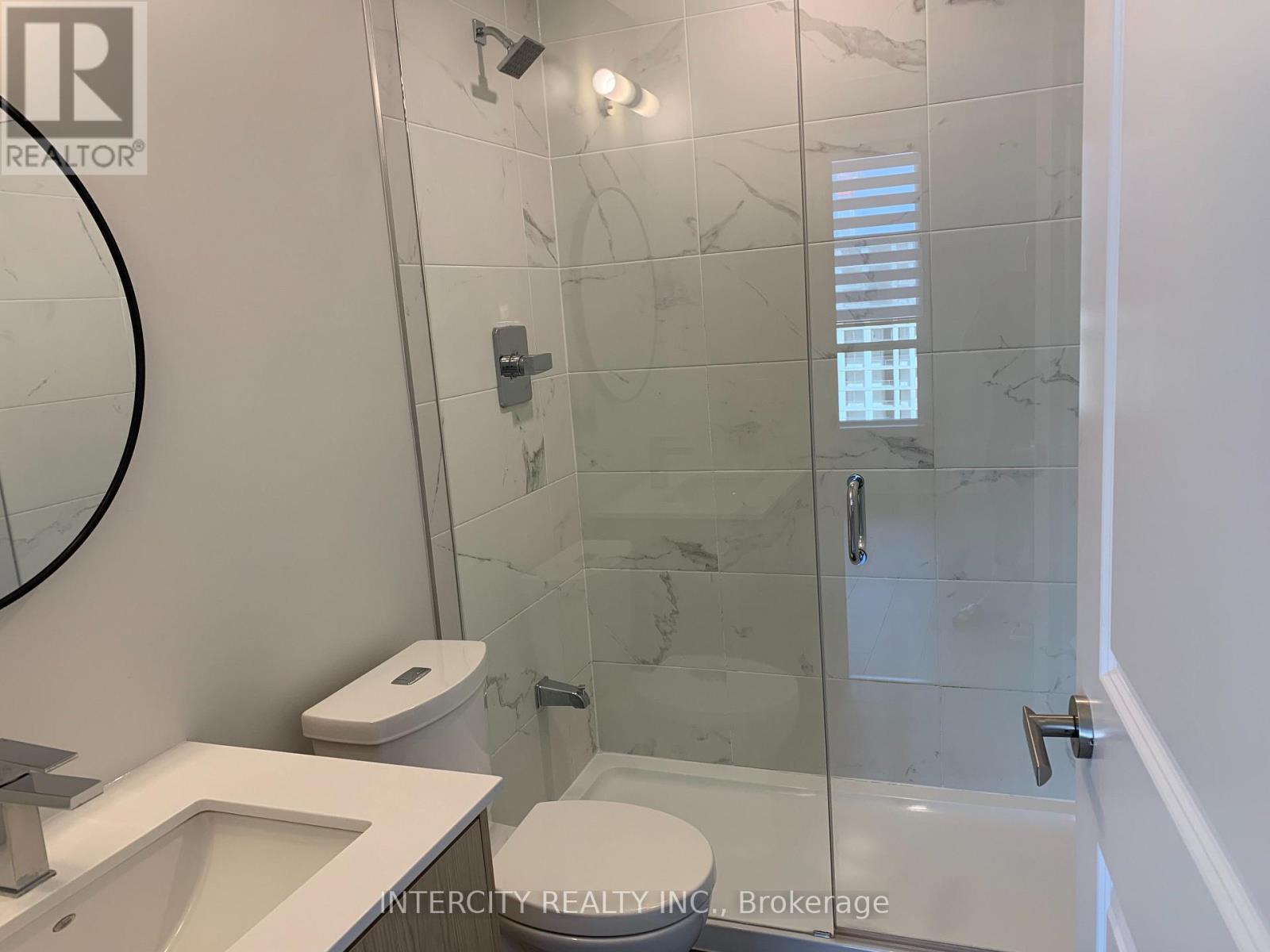 Photo 5 of 1601 9075 Jane Street, Vaughan ON