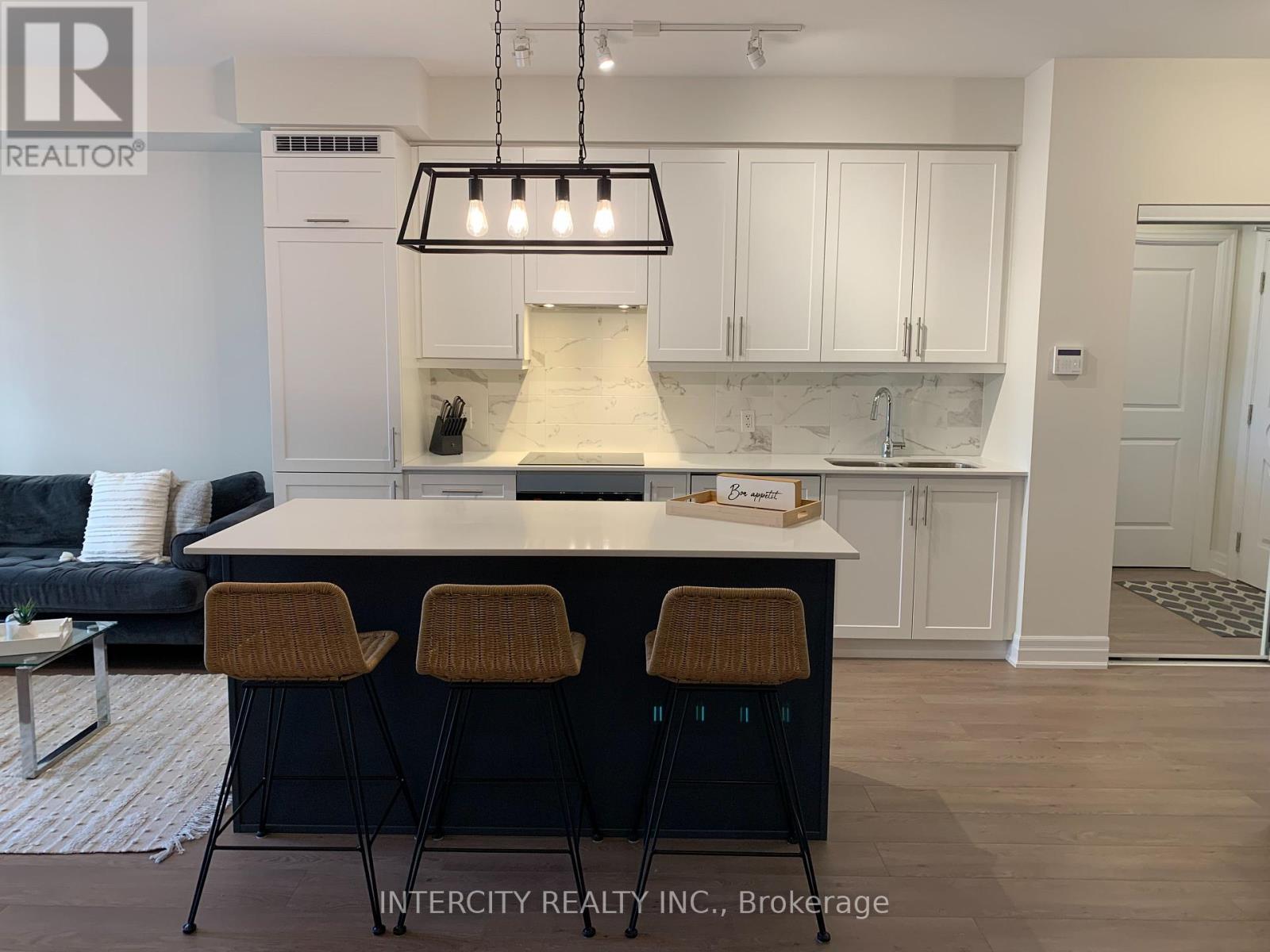 Photo 23 of 1601 9075 Jane Street, Vaughan ON