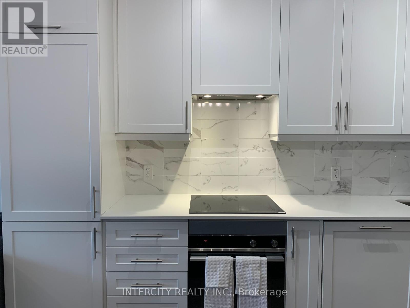Photo 18 of 1601 9075 Jane Street, Vaughan ON