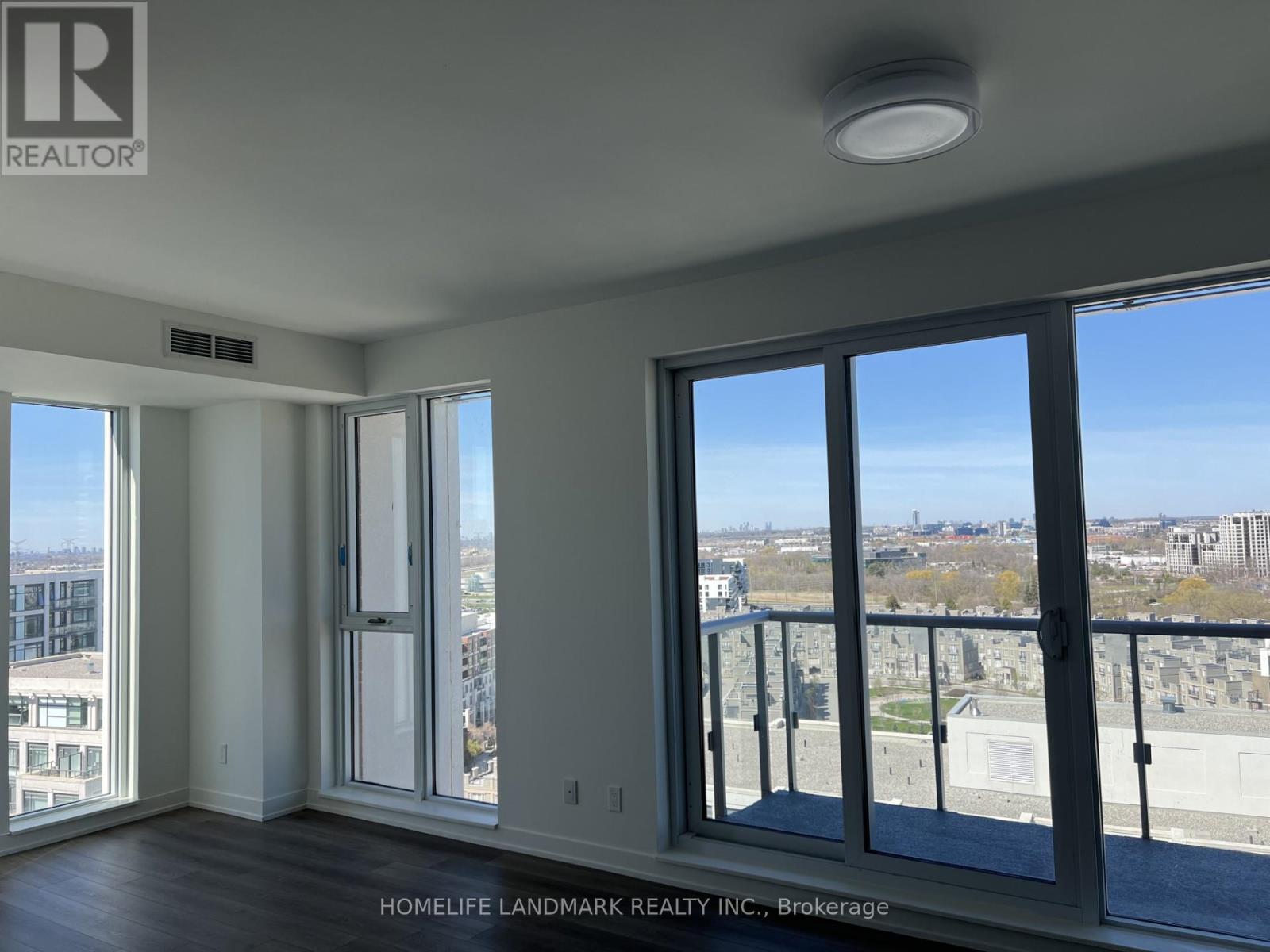 Photo 4 of 1703 292 Verdale Crossing, Markham ON