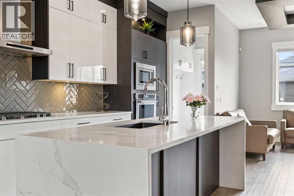 Single Family House for Sale in   Avenue NW Mount Pleasant Calgary 