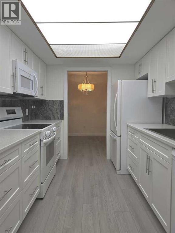 Photo 22 of 206 3730 50 Street Nw, Calgary AB