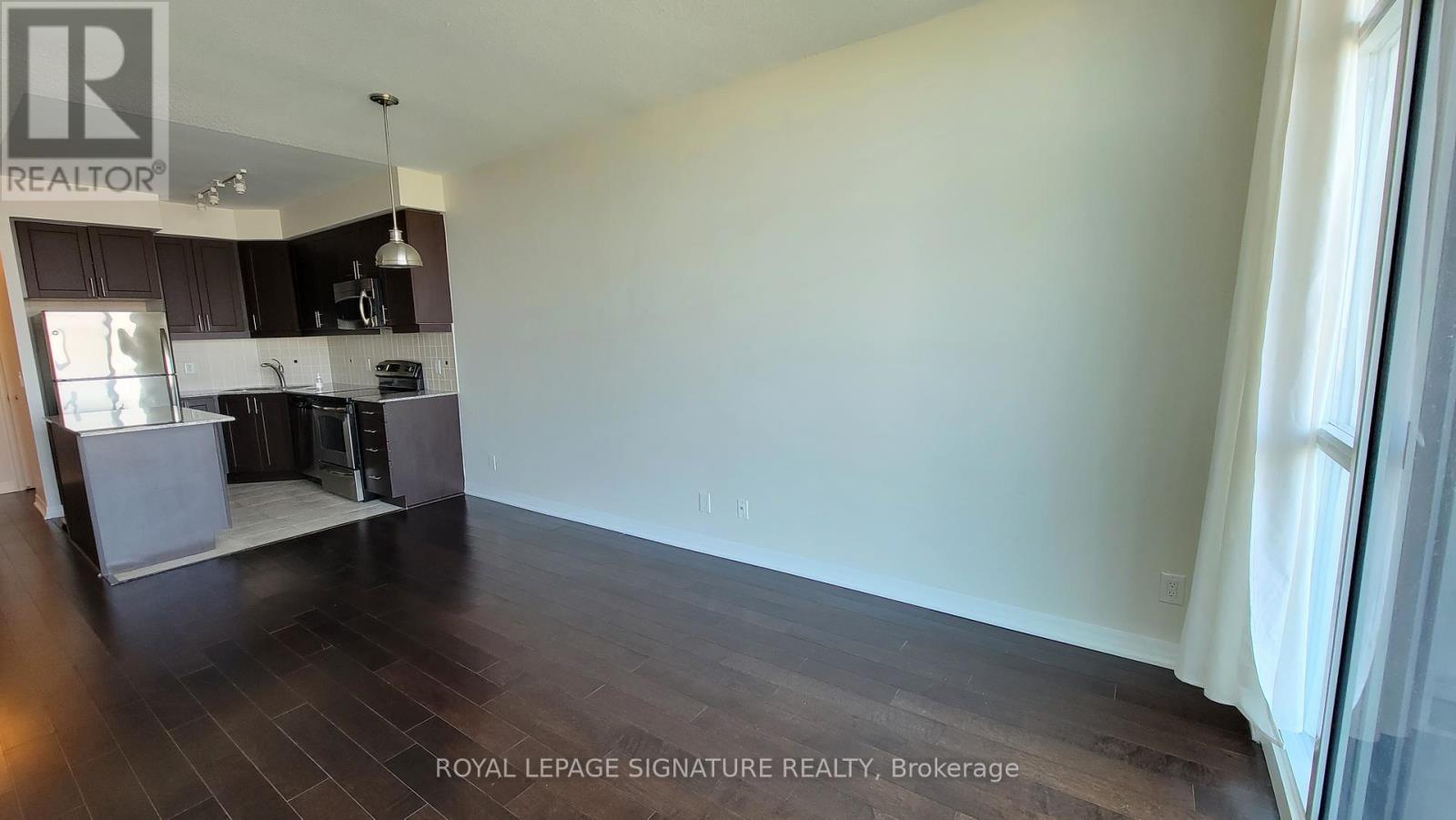 Photo 1 of 2305 223 Webb Drive, Mississauga ON