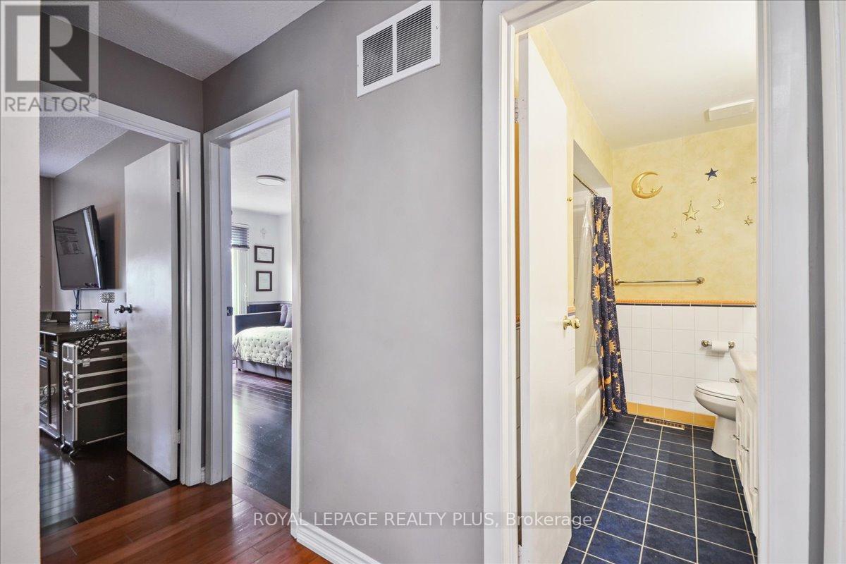 Photo 16 of 103 1951 Rathburn Road E, Mississauga ON