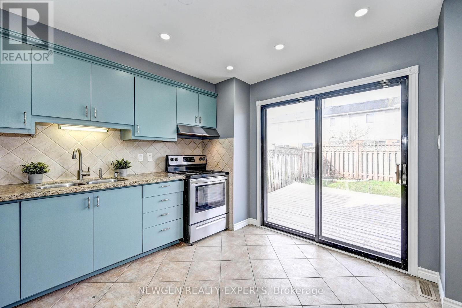 Photo 29 of 573 Burnett Avenue, Cambridge ON