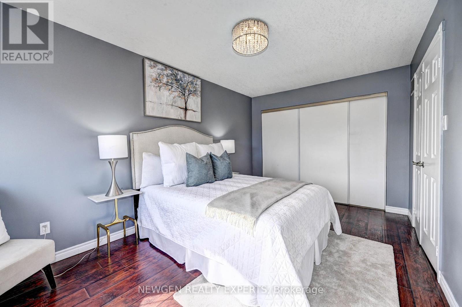 Photo 22 of 573 Burnett Avenue, Cambridge ON