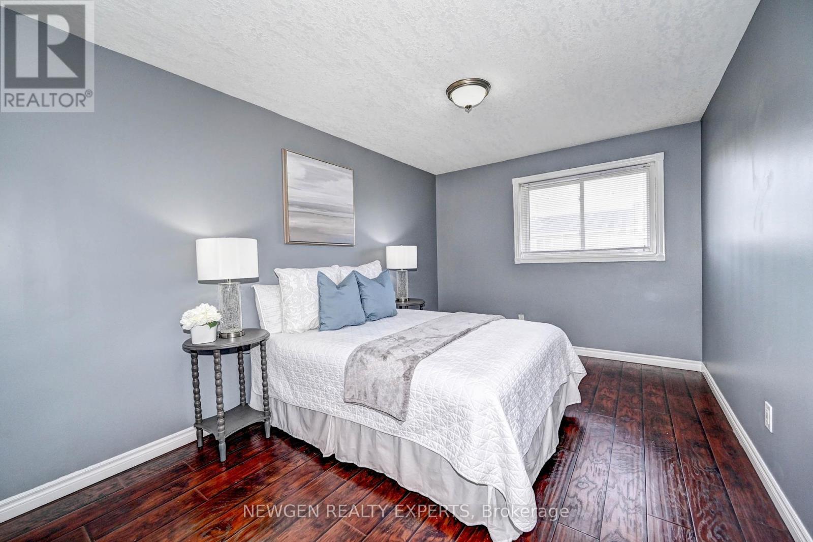 Photo 18 of 573 Burnett Avenue, Cambridge ON