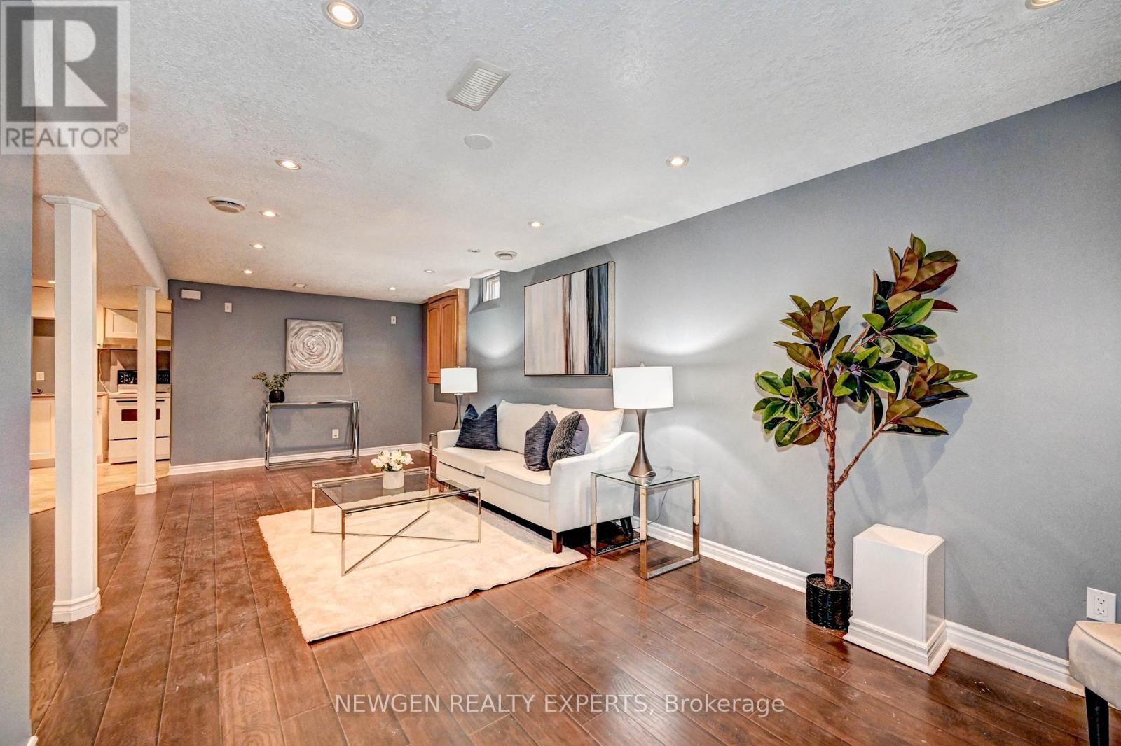 Photo 9 of 573 Burnett Avenue, Cambridge ON