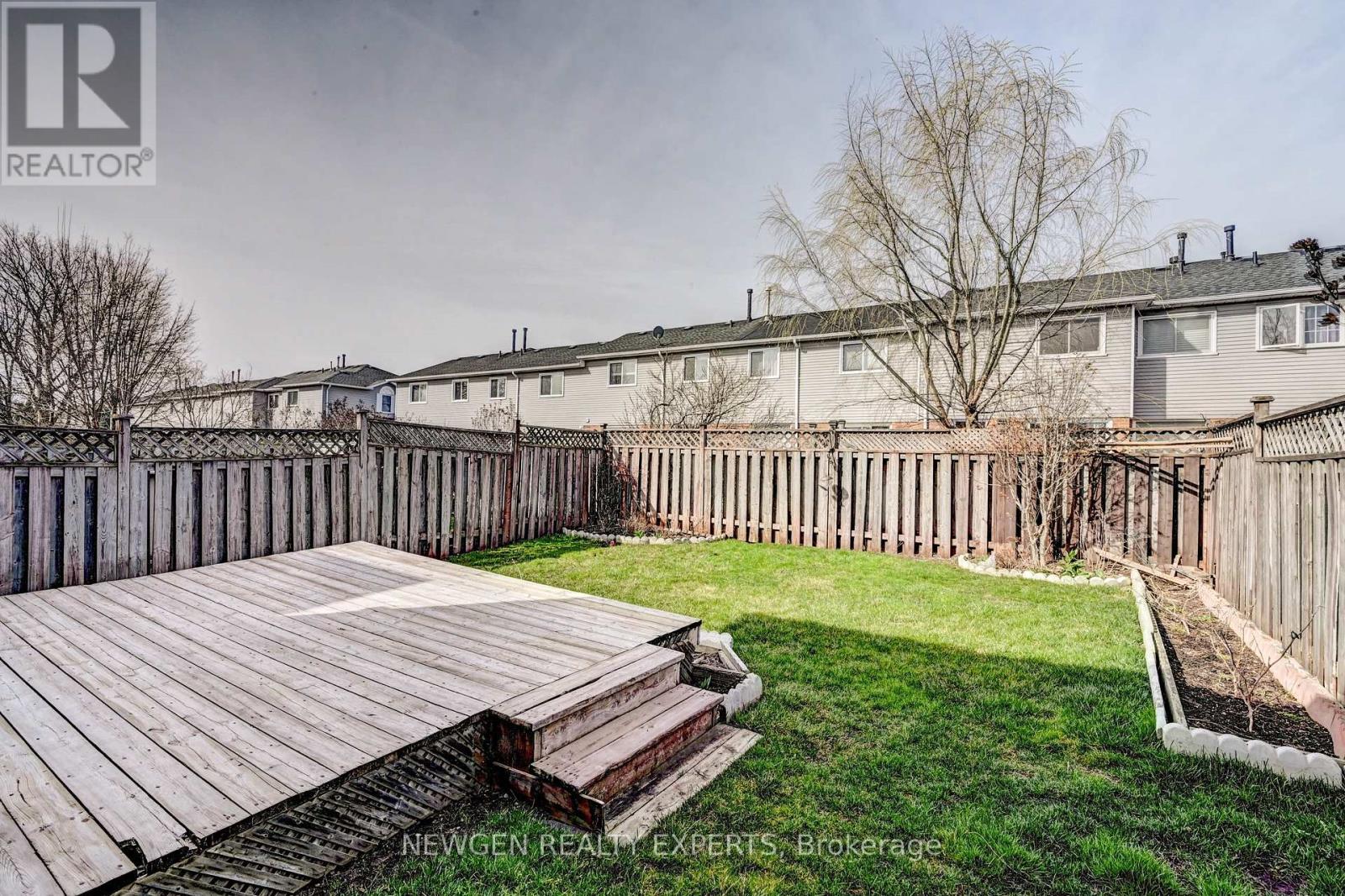 Photo 10 of 573 Burnett Avenue, Cambridge ON