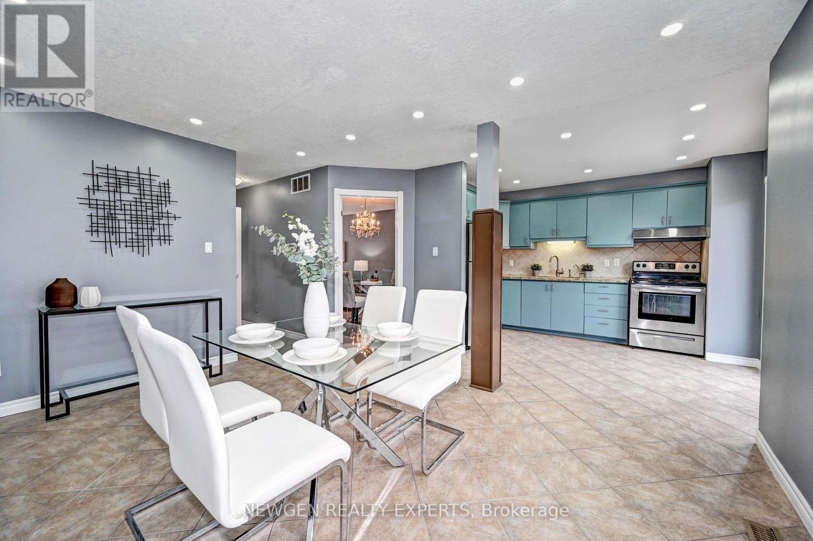 Photo 32 of 573 Burnett Avenue, Cambridge ON