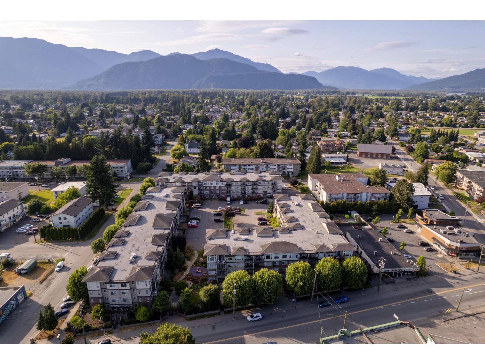 Photo 13 of 202 46150 Bole Avenue Chilliwack Proper East, Chilliwack BC