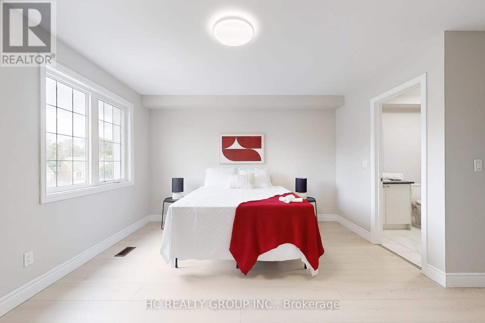 Photo 19 of 206 B Finch Avenue W, Toronto ON
