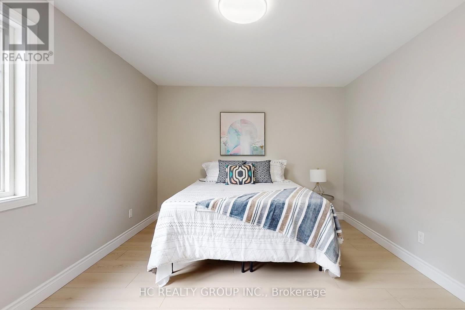Photo 37 of 206 B Finch Avenue W, Toronto ON
