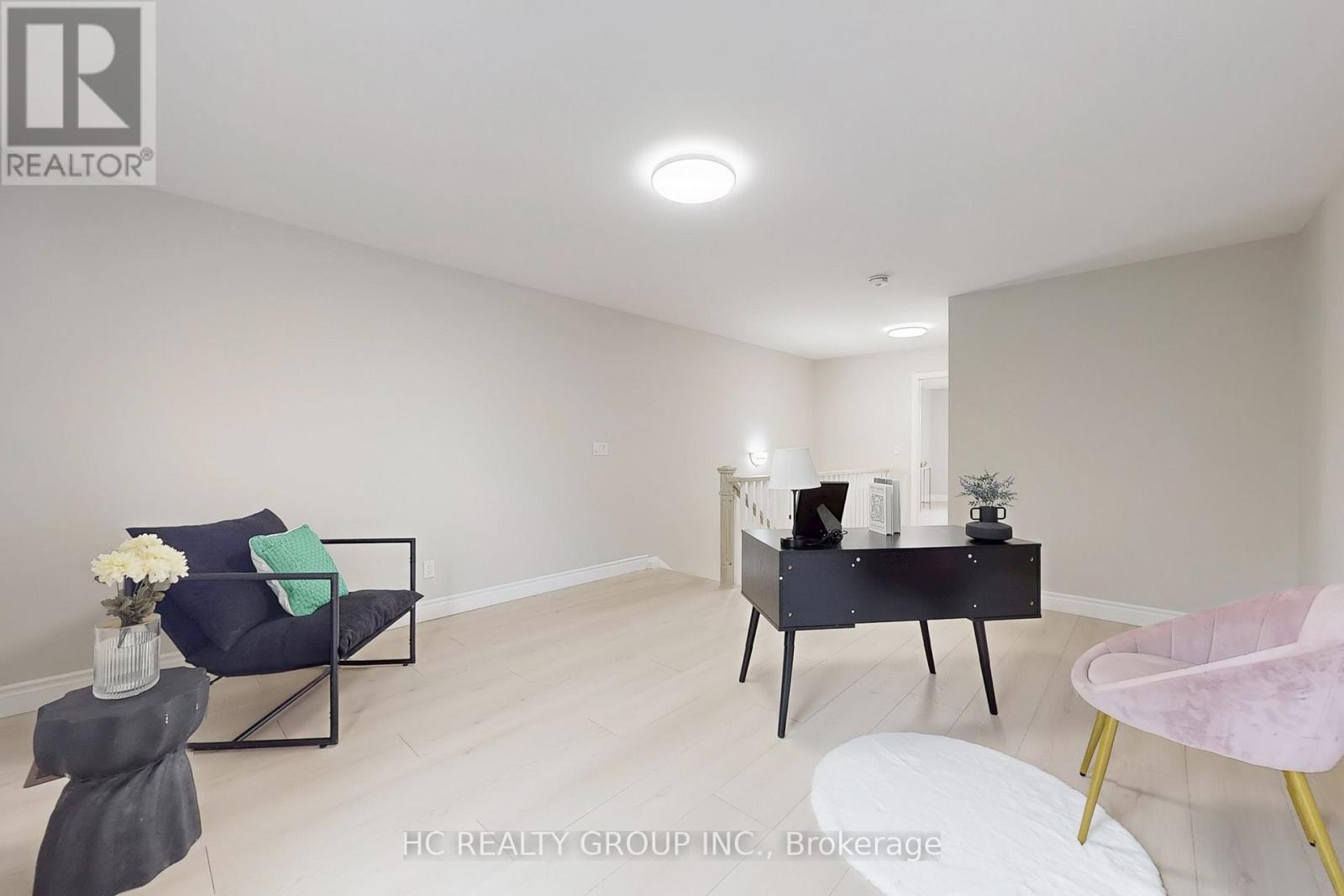Photo 11 of 206 B Finch Avenue W, Toronto ON