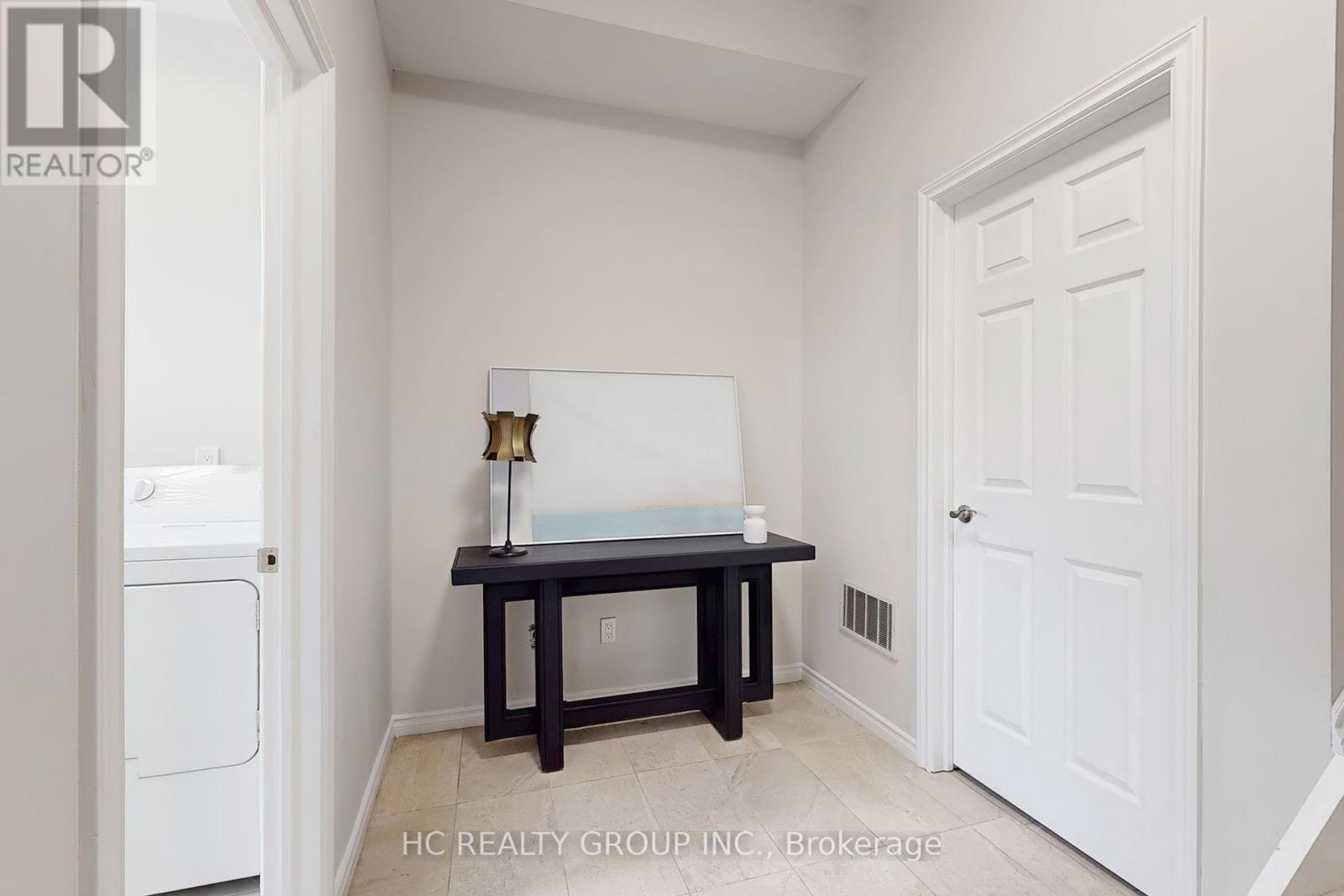 Photo 49 of 206 B Finch Avenue W, Toronto ON