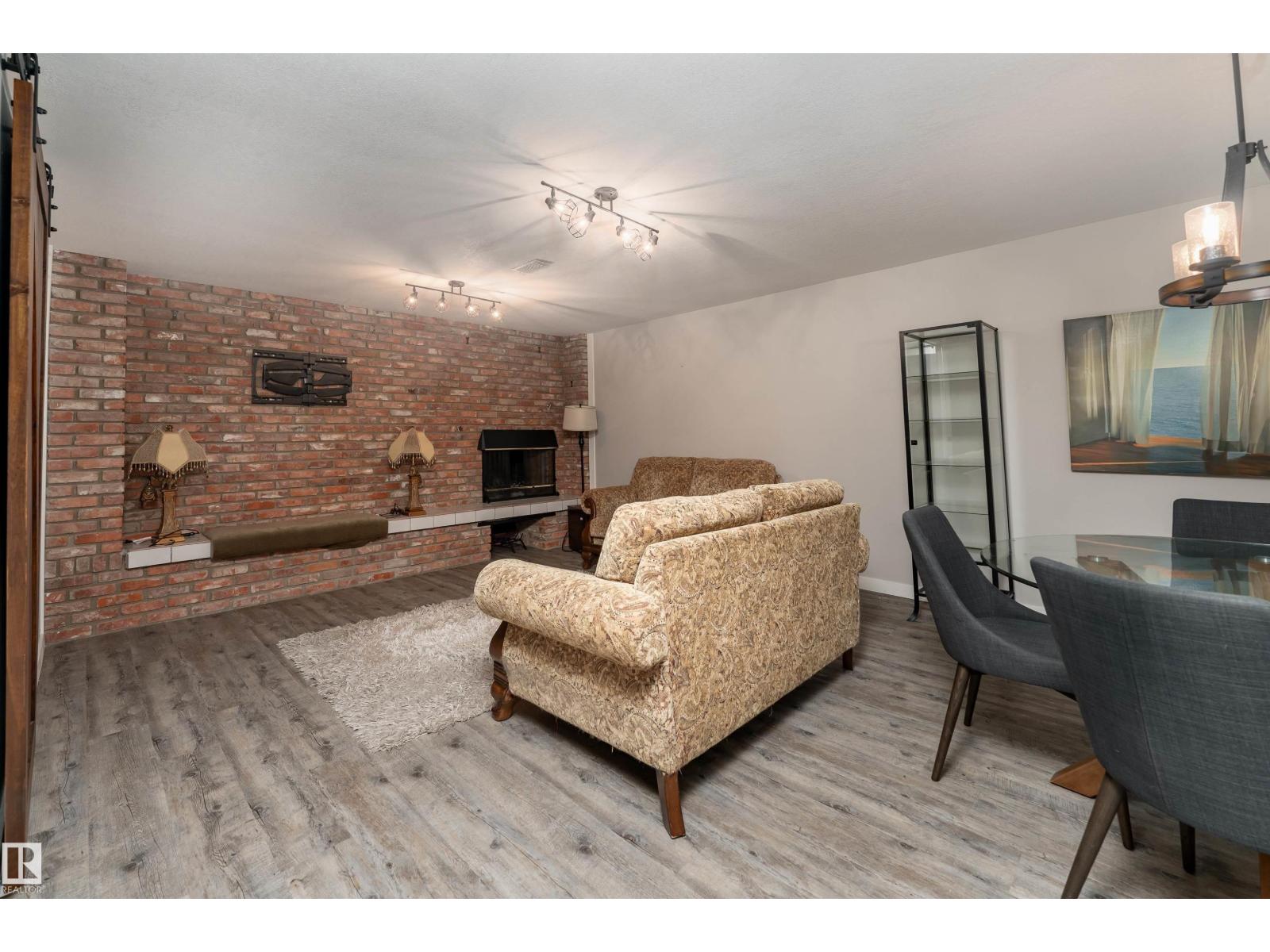 Photo 51 of 6004 102 Av Nw, Edmonton AB