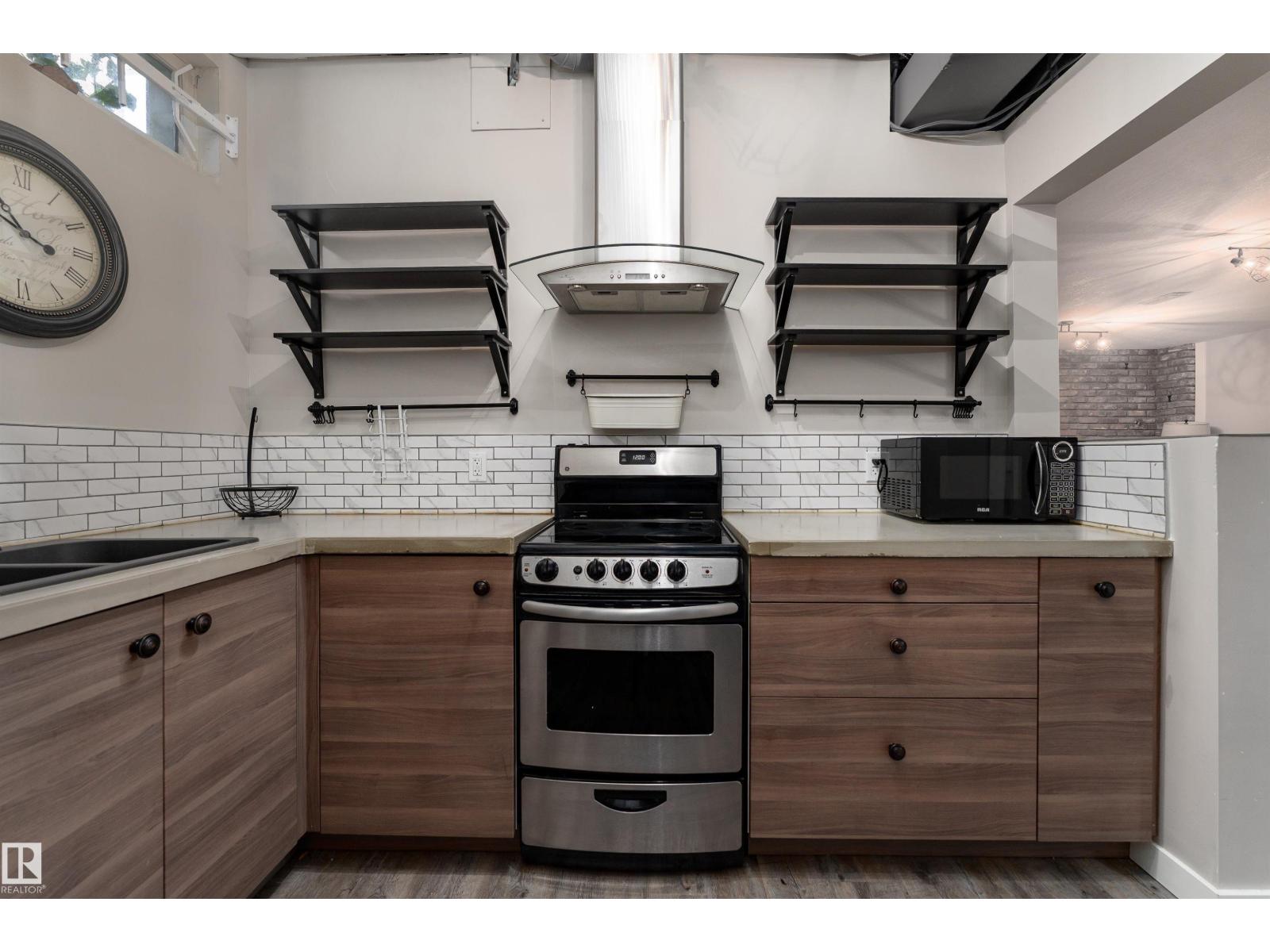 Photo 27 of 6004 102 Av Nw, Edmonton AB