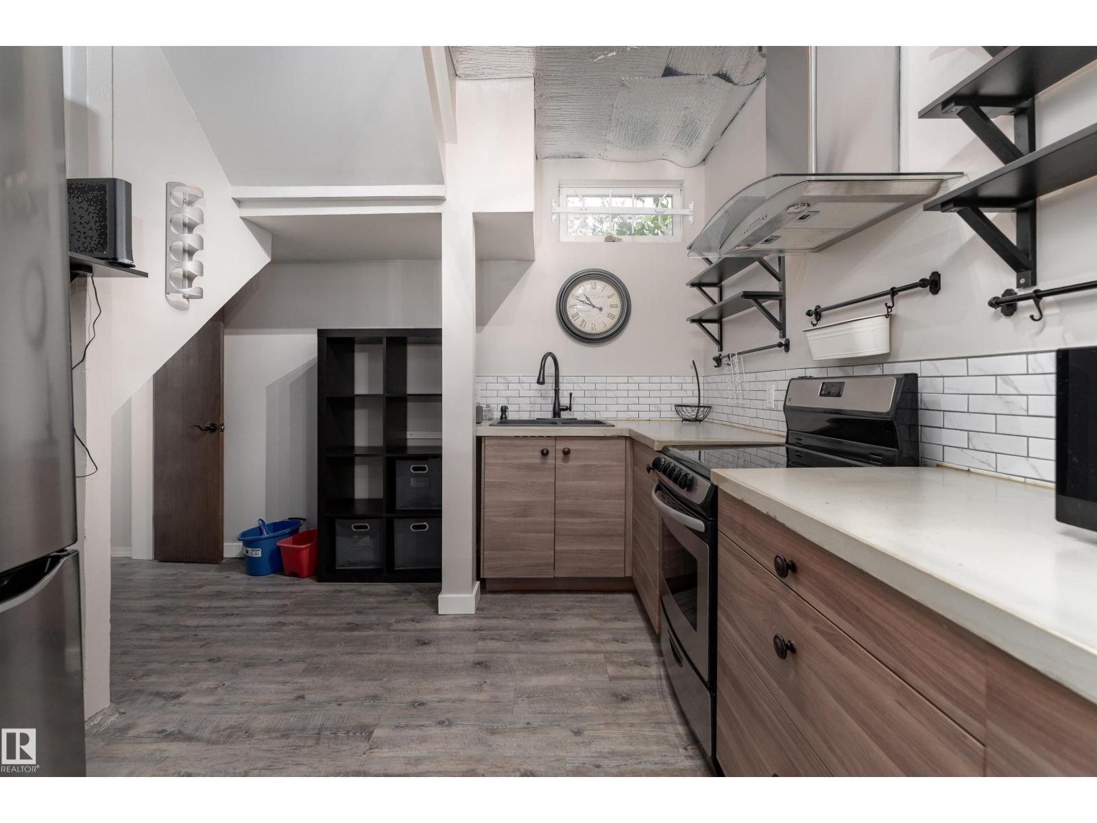 Photo 45 of 6004 102 Av Nw, Edmonton AB
