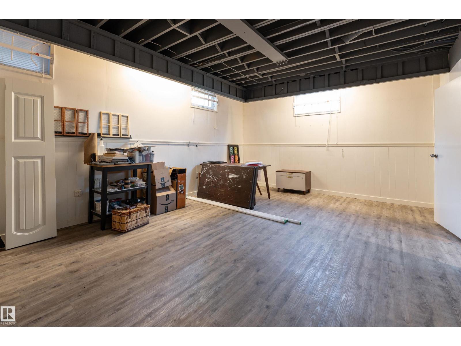 Photo 8 of 6004 102 Av Nw, Edmonton AB