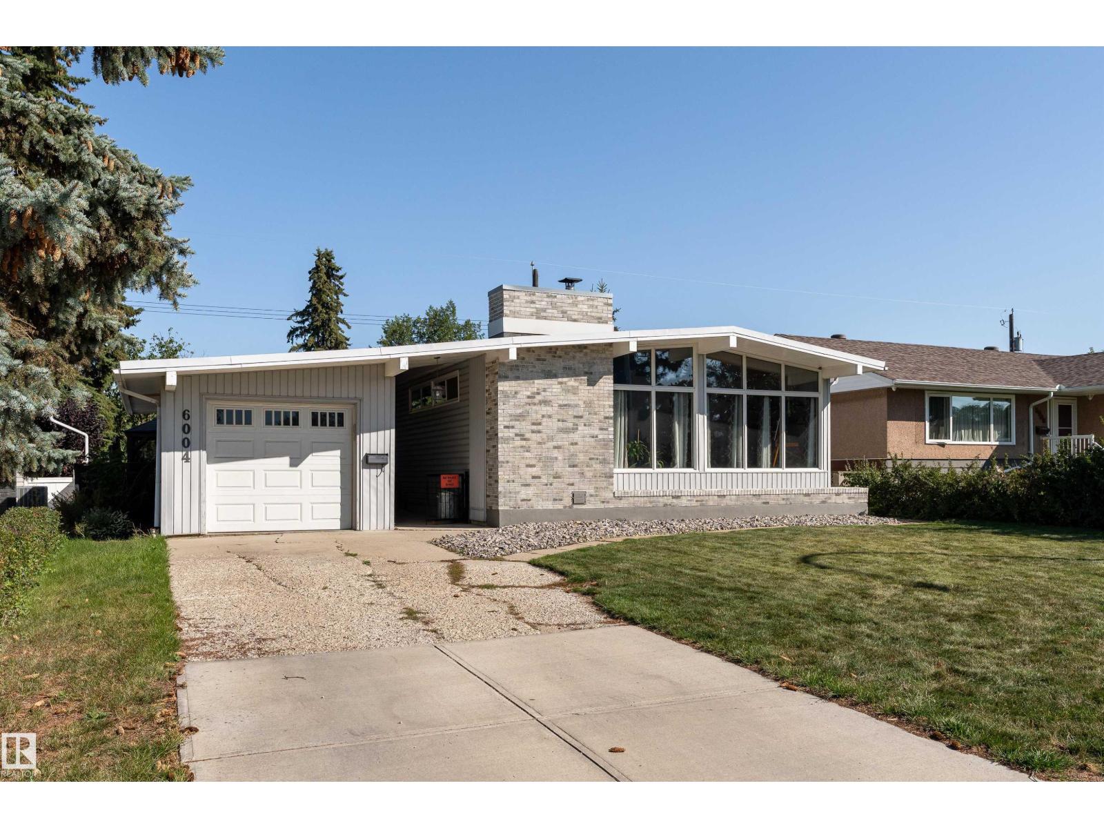 Photo 16 of 6004 102 Av Nw, Edmonton AB