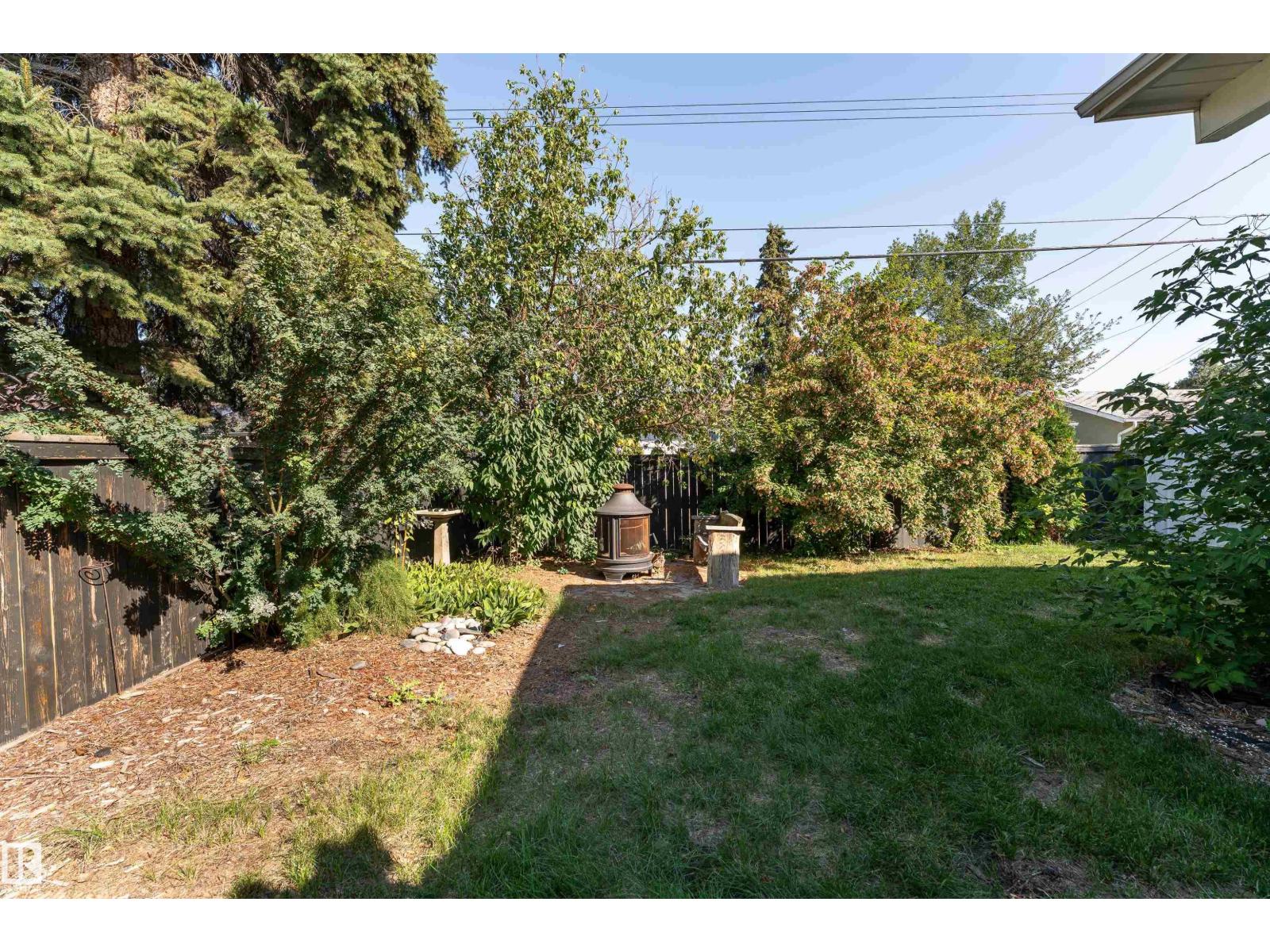 Photo 24 of 6004 102 Av Nw, Edmonton AB
