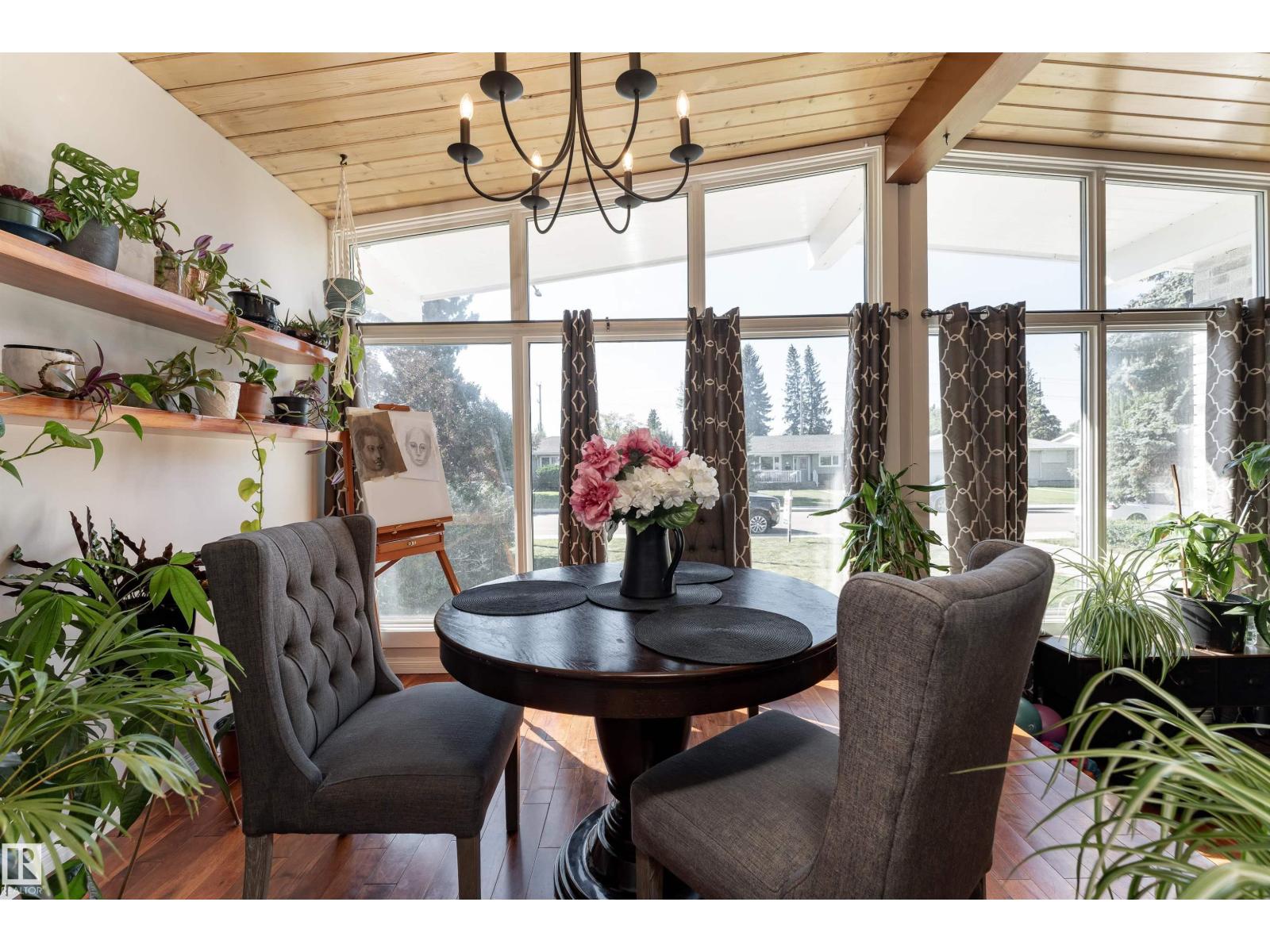 Photo 33 of 6004 102 Av Nw, Edmonton AB