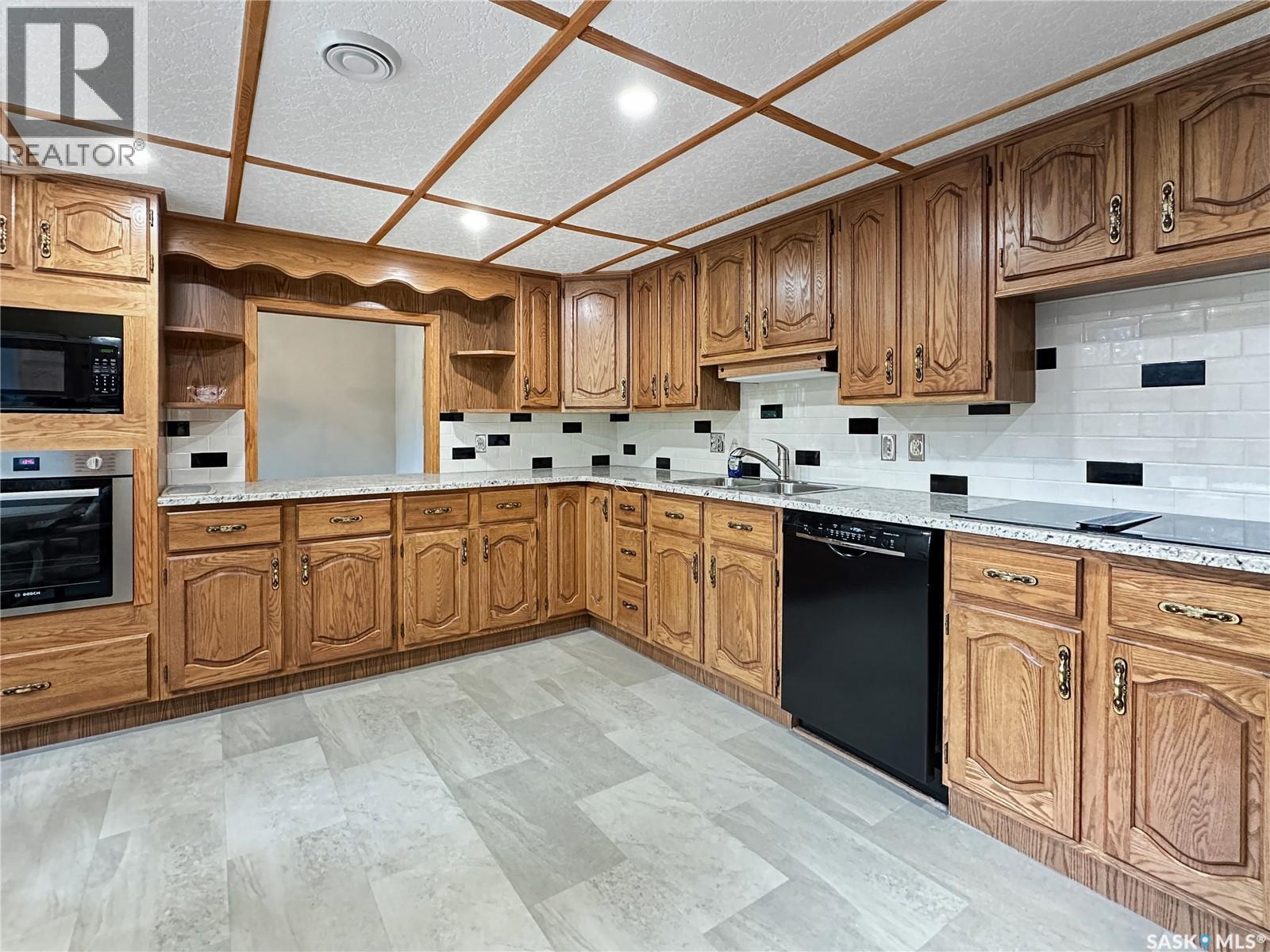 Photo 16 of 106 Elgin Street, Balcarres SK