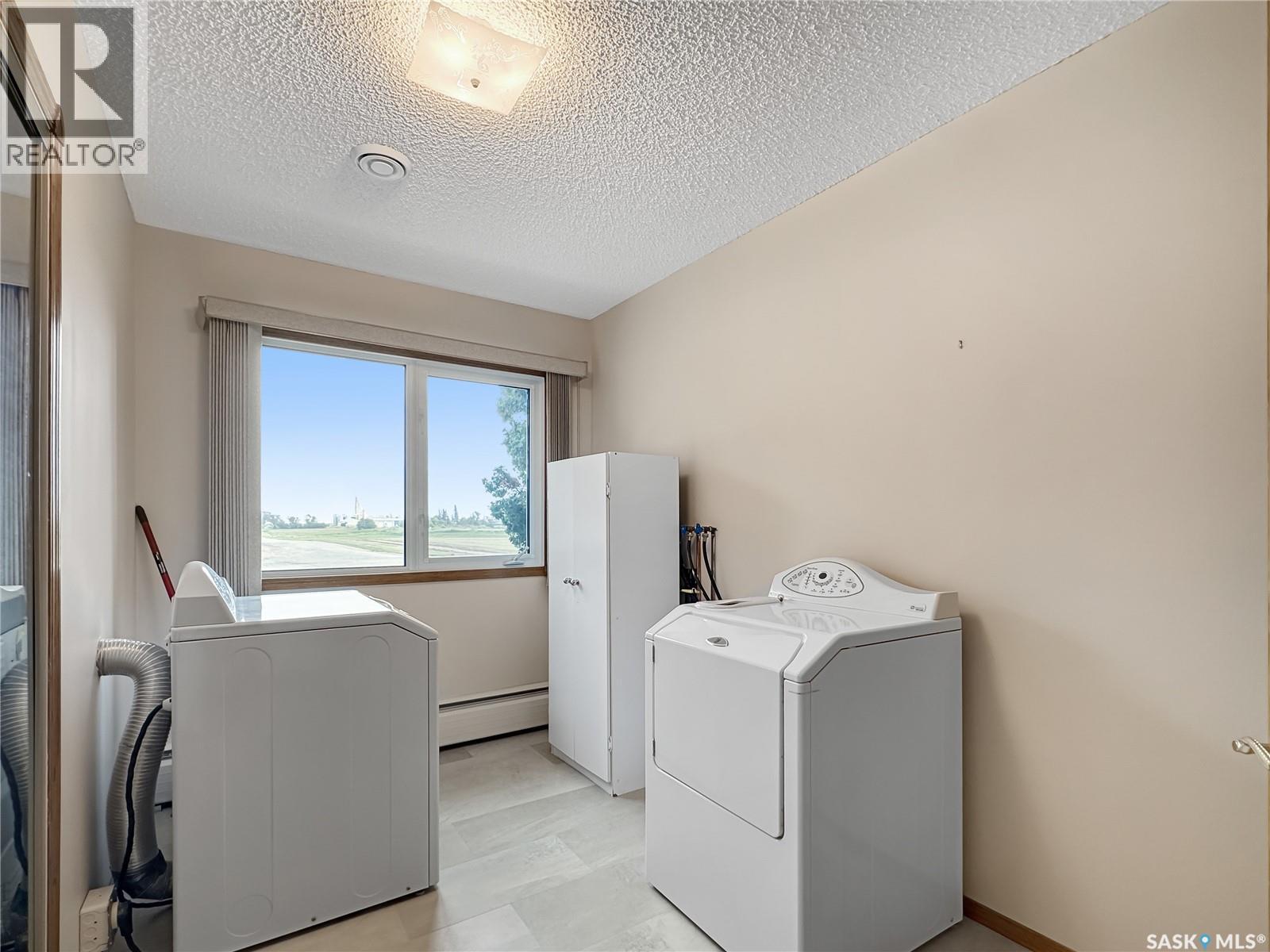 Photo 15 of 106 Elgin Street, Balcarres SK