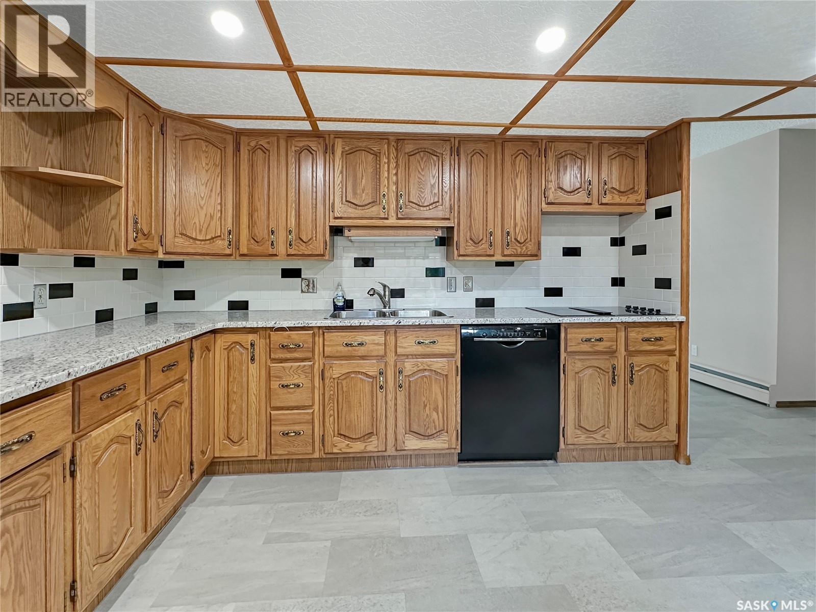 Photo 11 of 106 Elgin Street, Balcarres SK