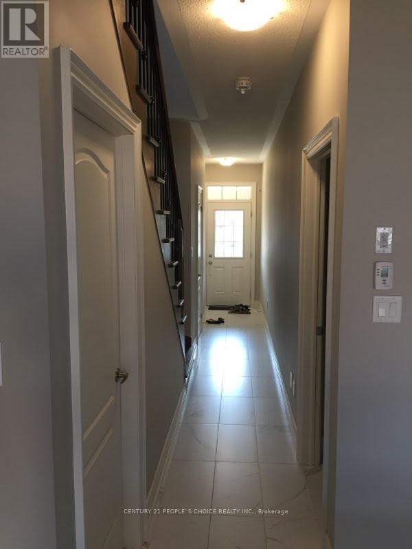 Photo 8 of 15 Silver Charm Drive, East Gwillimbury ON