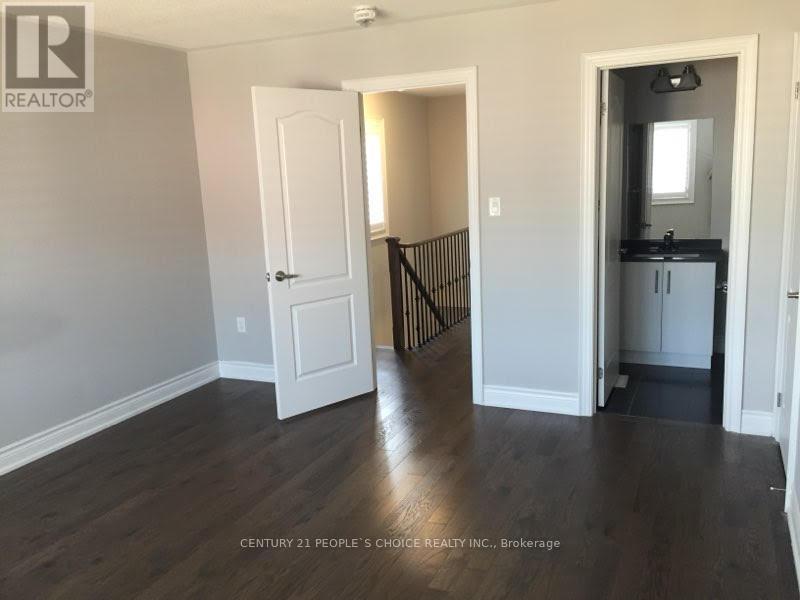 Photo 6 of 15 Silver Charm Drive, East Gwillimbury ON