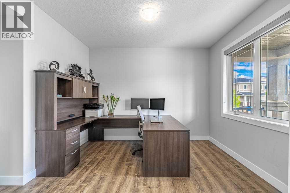 Single Family House for Sale in  Cityspring Manor NE Cityscape Calgary 