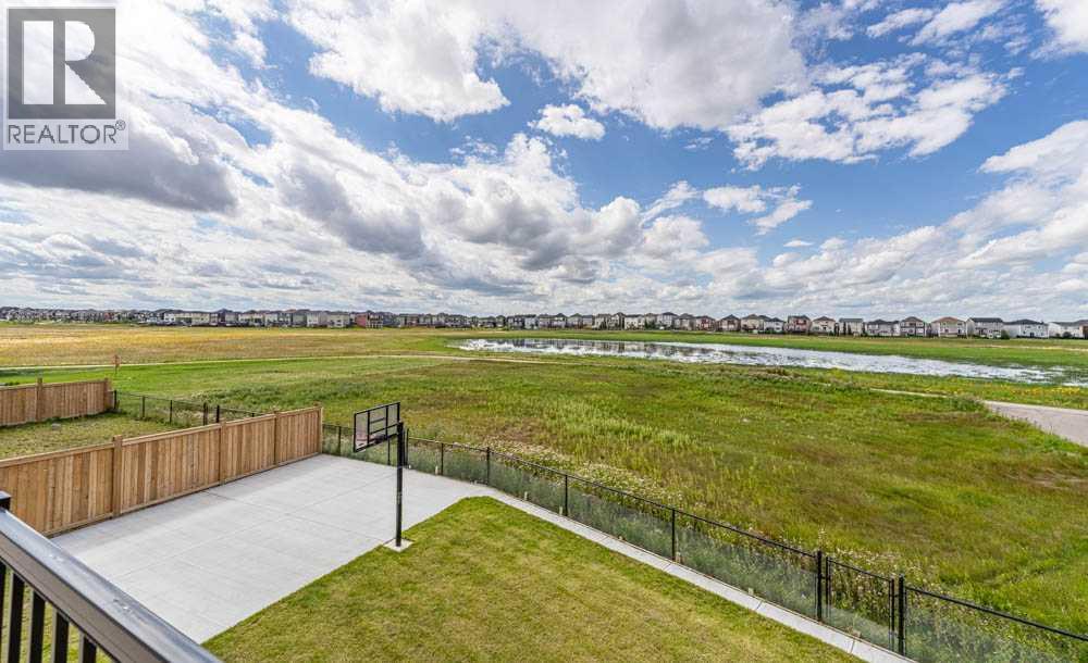 Single Family House for Sale in  Cityspring Manor NE Cityscape Calgary 