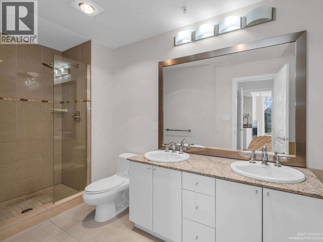 Photo 21 of 1905 1211 Melville Street, Vancouver BC