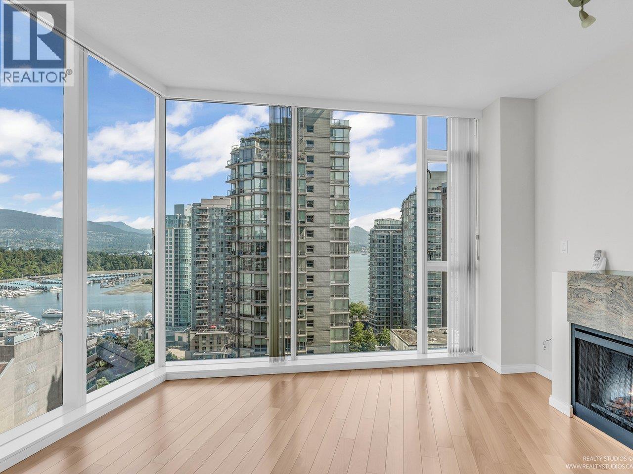 Photo 8 of 1905 1211 Melville Street, Vancouver BC
