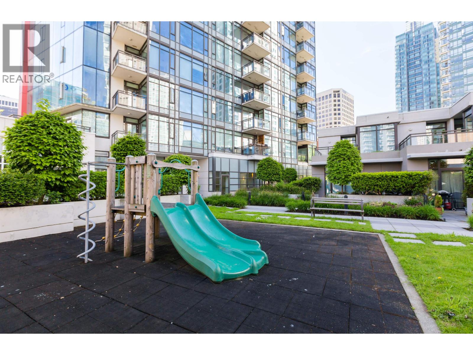 Photo 36 of 1905 1211 Melville Street, Vancouver BC