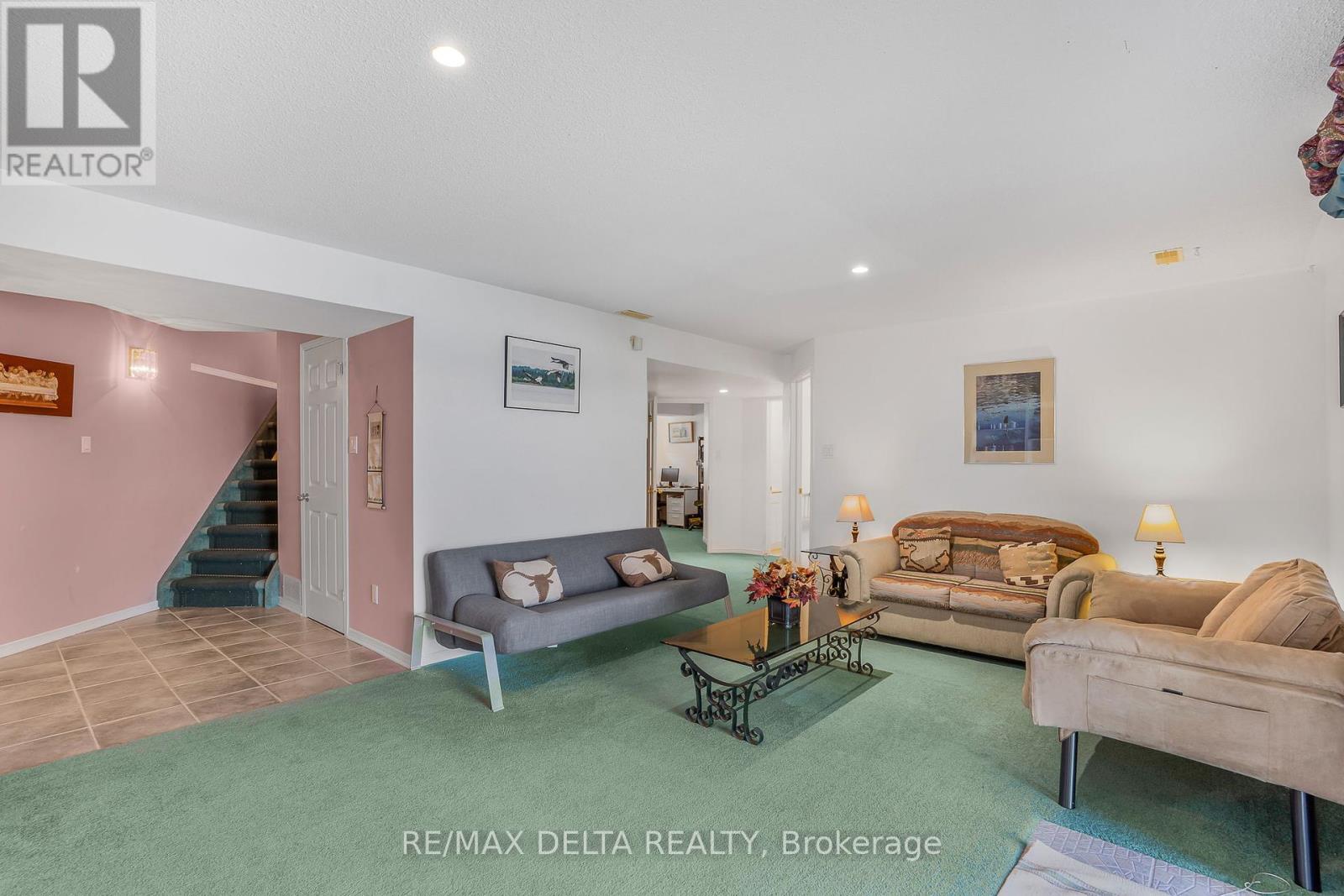 Photo 15 of 3705 Old Highway 17 Road, Clarencerockland ON