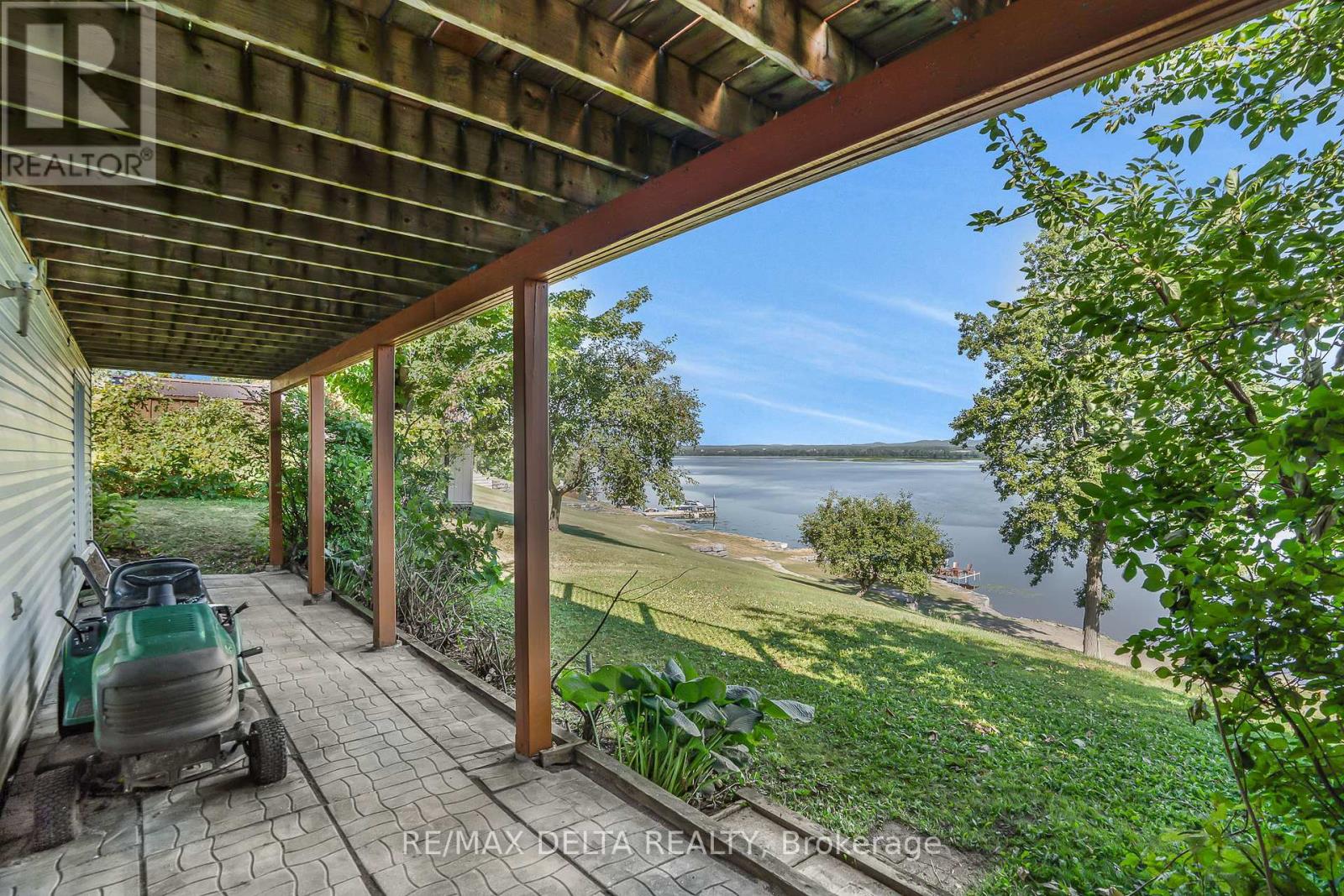 Photo 31 of 3705 Old Highway 17 Road, Clarencerockland ON