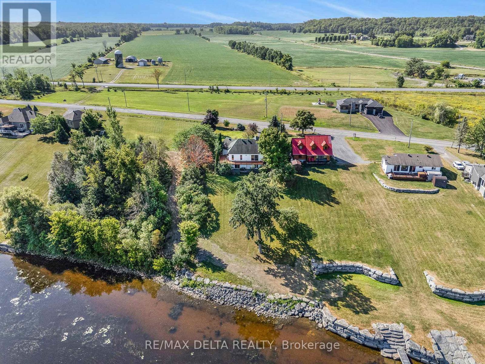 Photo 26 of 3705 Old Highway 17 Road, Clarencerockland ON