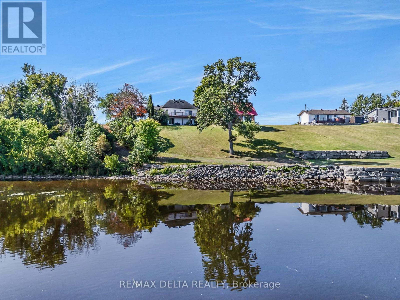 Photo 5 of 3705 Old Highway 17 Road, Clarencerockland ON