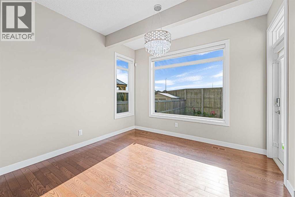 Photo 40 of 237 Panton Way Nw, Calgary AB