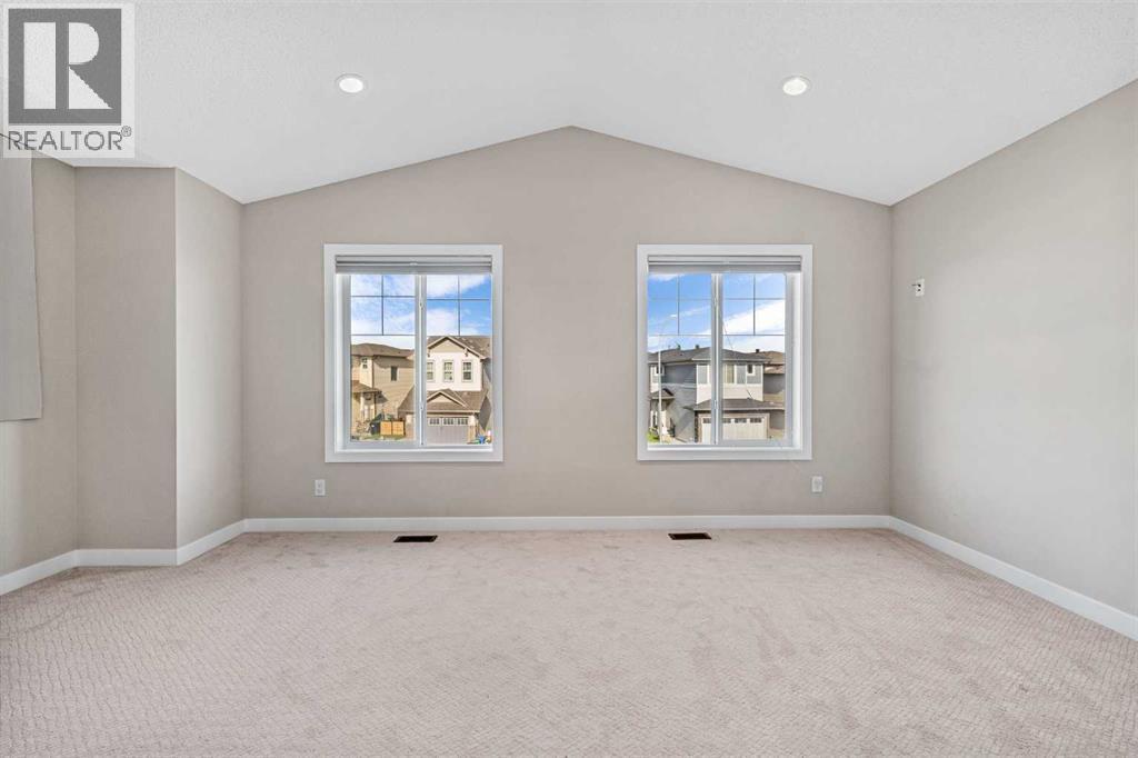 Photo 19 of 237 Panton Way Nw, Calgary AB