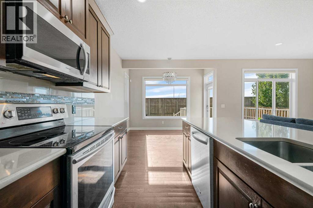 Photo 13 of 237 Panton Way Nw, Calgary AB