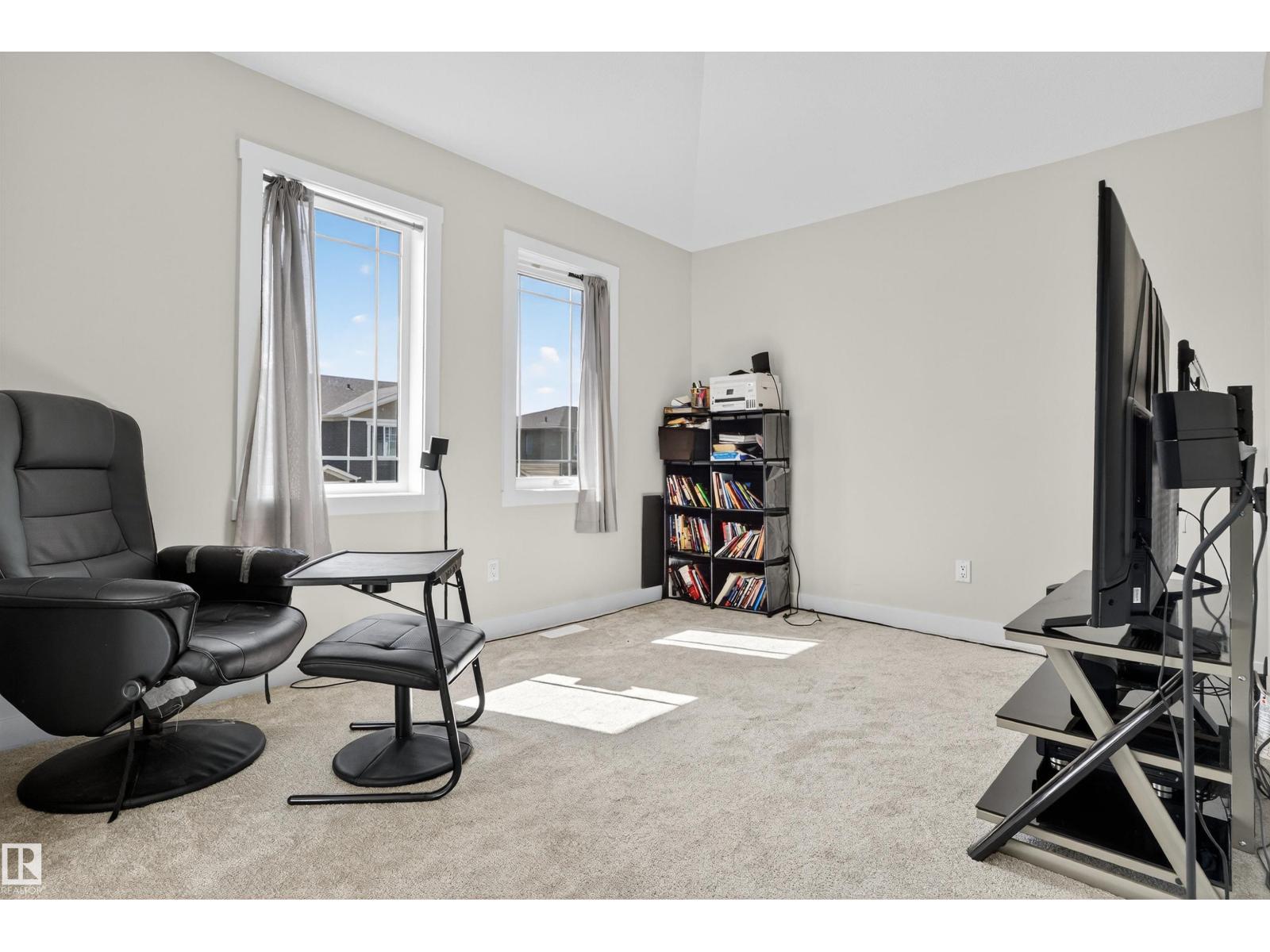 Photo 25 of 20806 19 A Av Nw, Edmonton AB