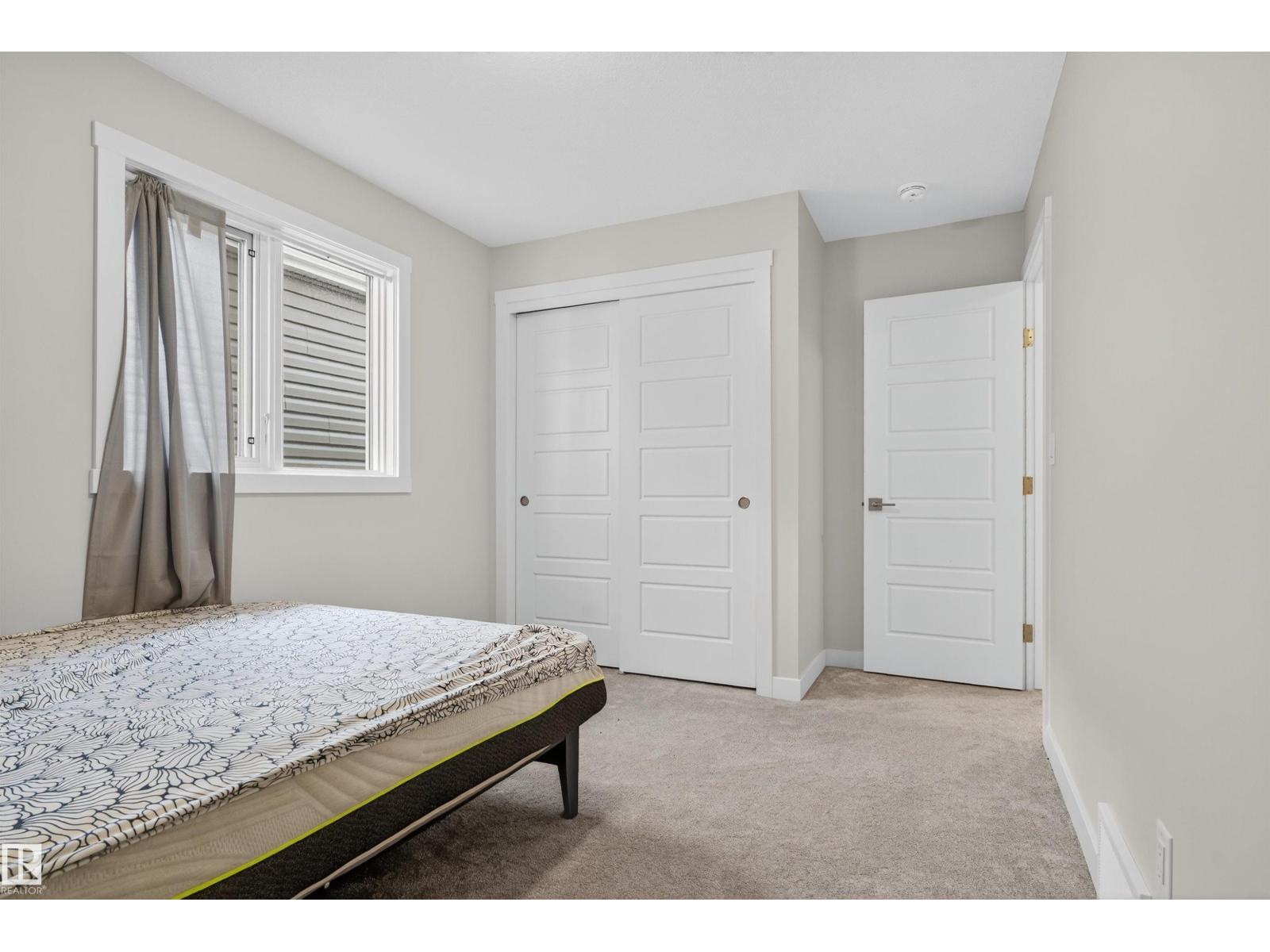 Photo 30 of 20806 19 A Av Nw, Edmonton AB