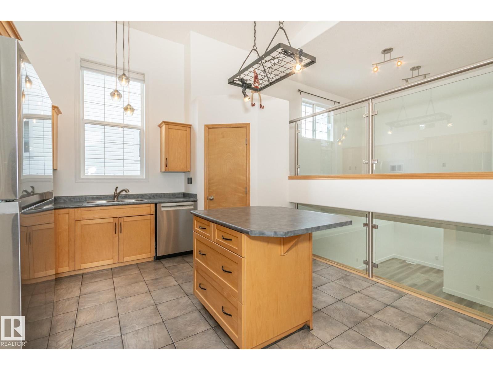 Photo 1 of 982 Jim Common Dr, Sherwood Park AB