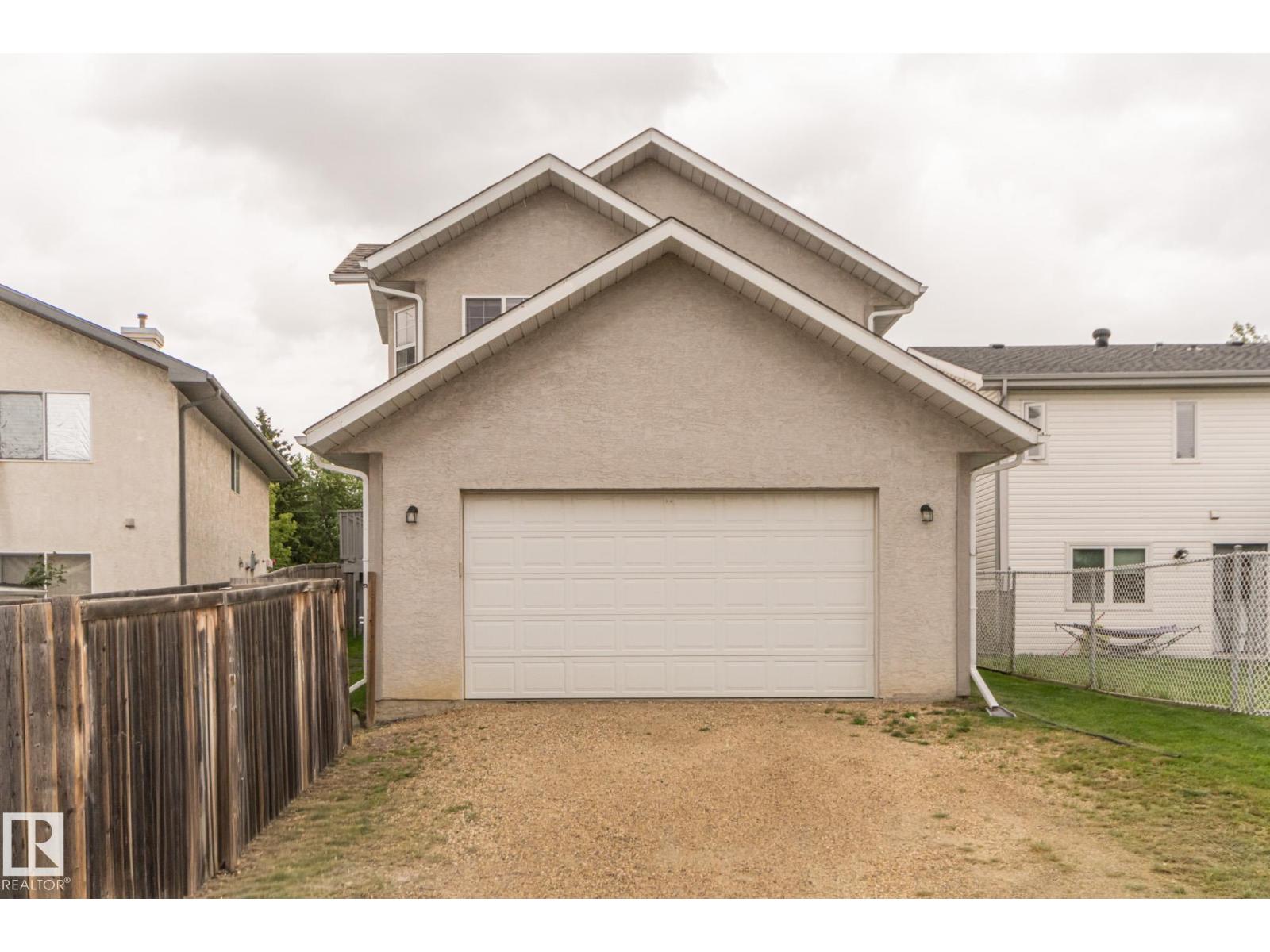 Photo 9 of 982 Jim Common Dr, Sherwood Park AB
