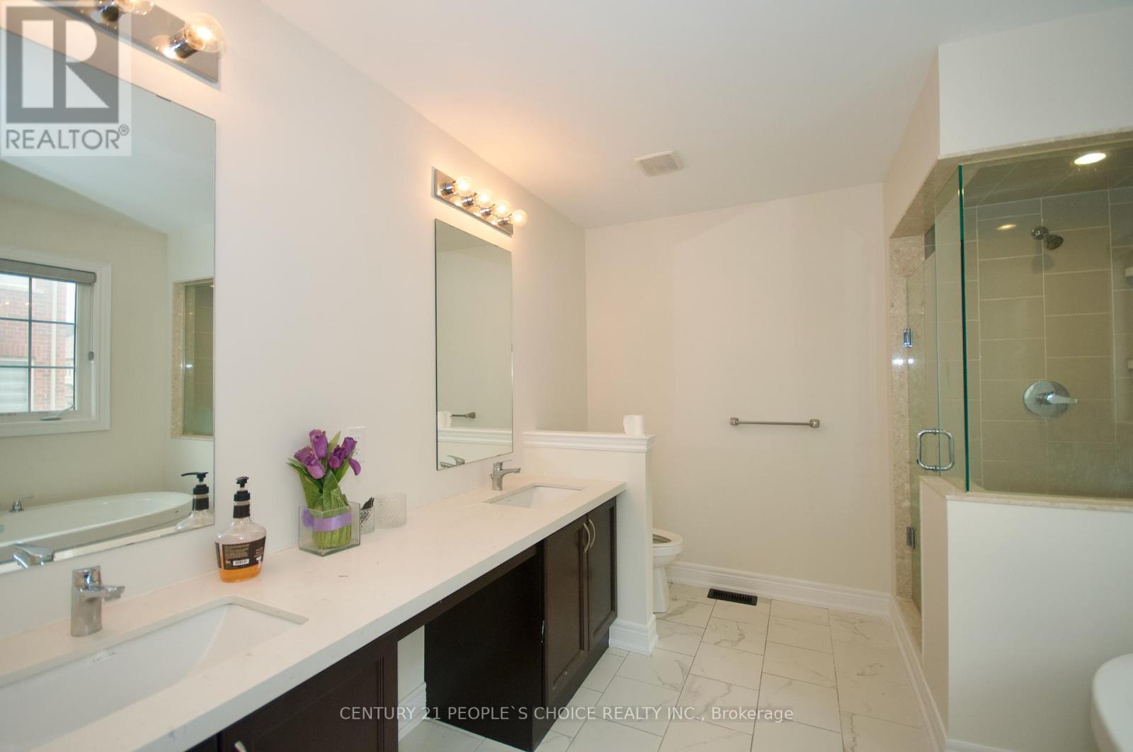 Photo 15 of 42 Seymour Road, Brampton ON