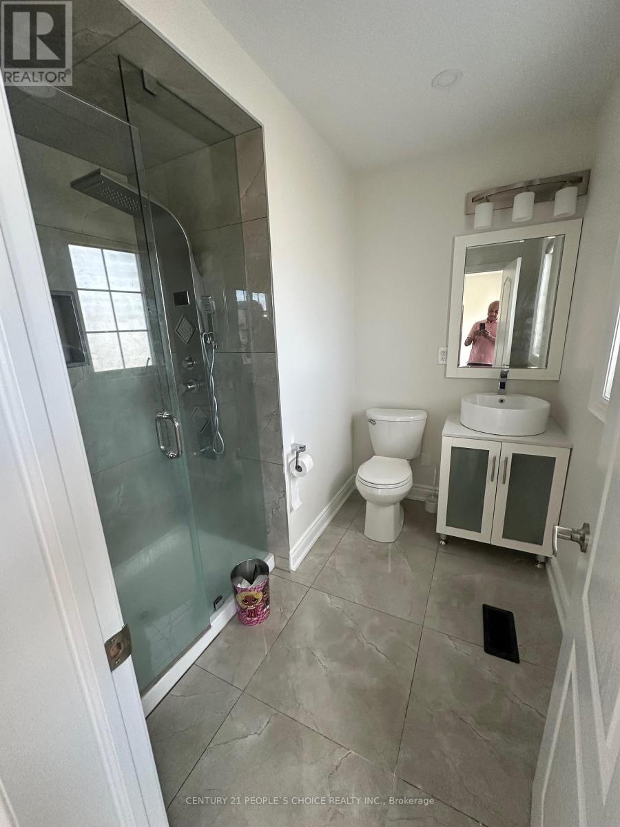 Photo 20 of 42 Seymour Road, Brampton ON